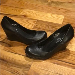Black wedge shoe